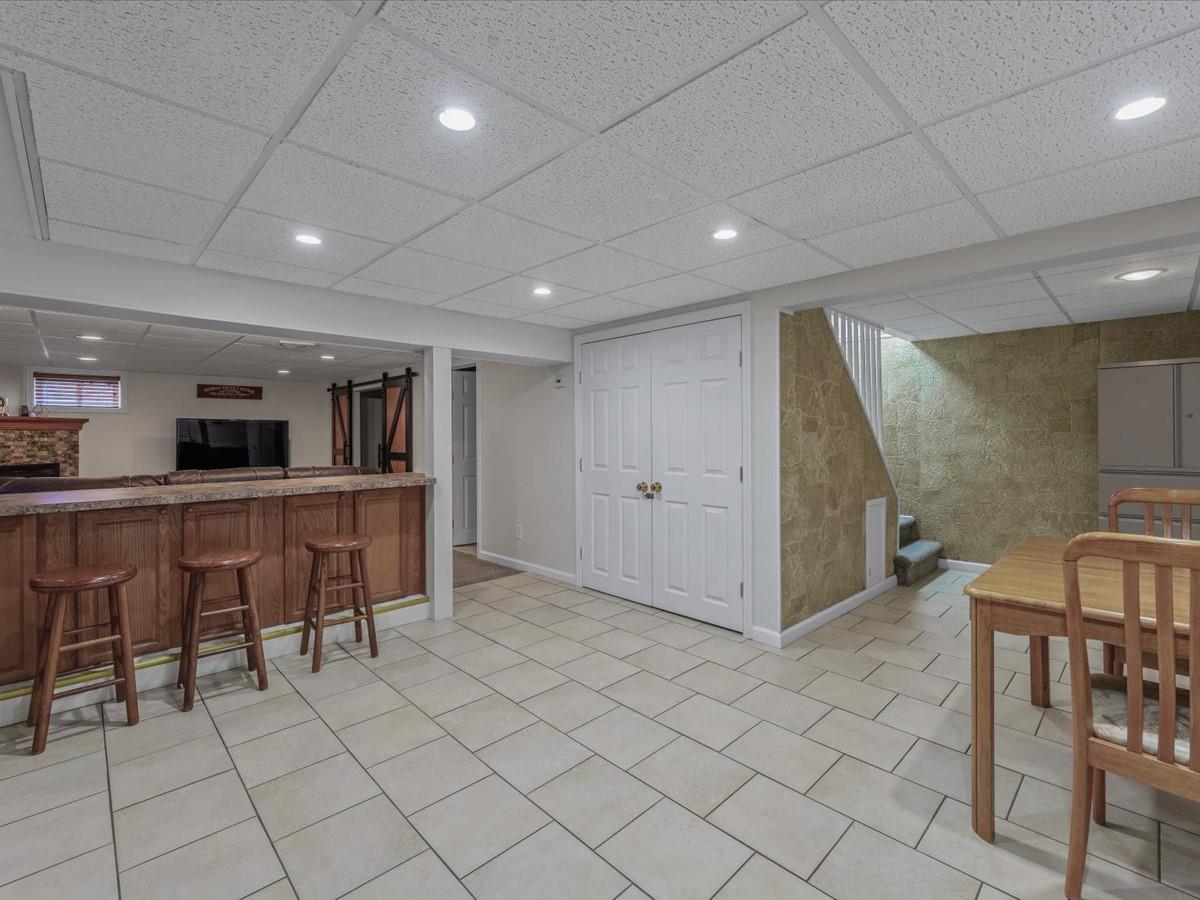 1015 Barrie Avenue, Wantagh, New York image 12