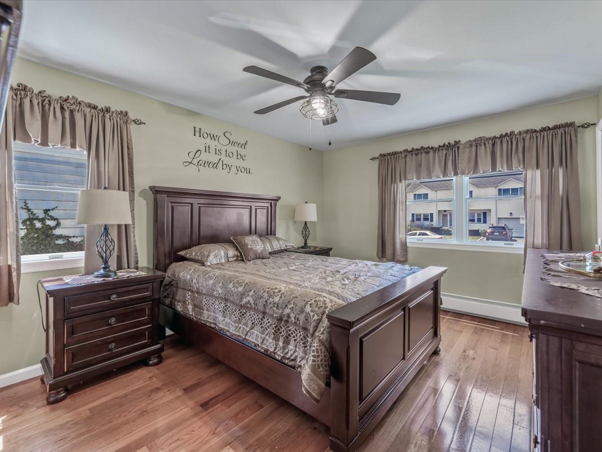 1015 Barrie Avenue, Wantagh, New York image 8