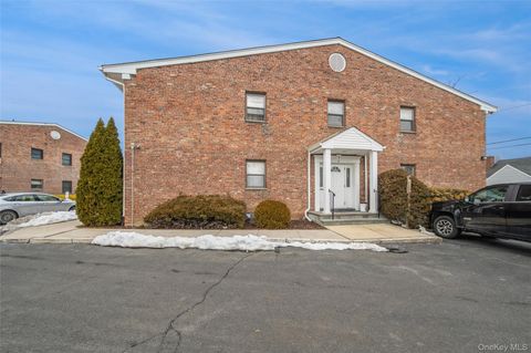 216 Fulton Street 1B Farmingdale NY 11735