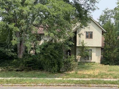 Homes For Sale - 18 Lady Godiva Way<br/> New City, NY 10956