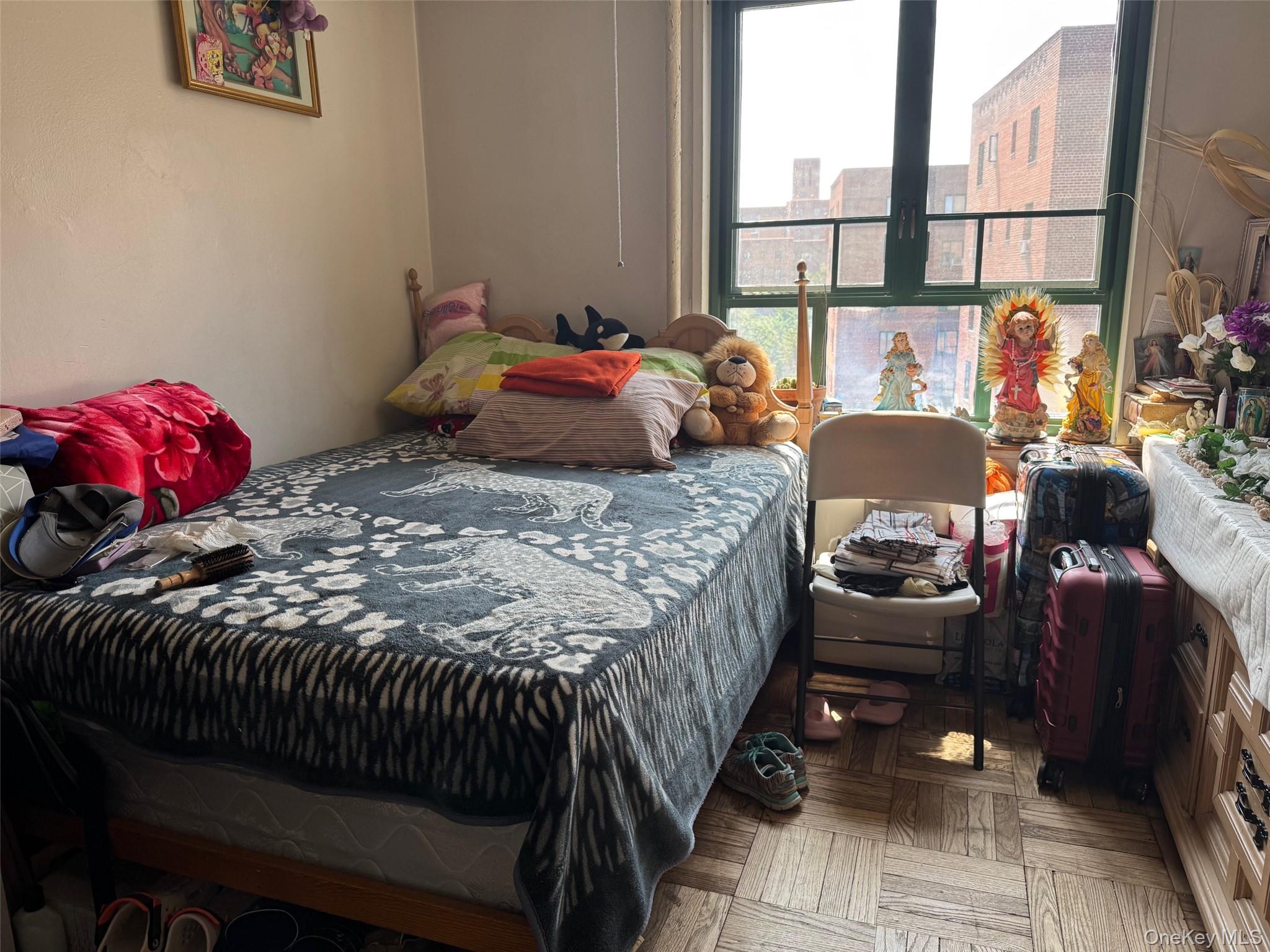 11 Metropolitan Oval 6E