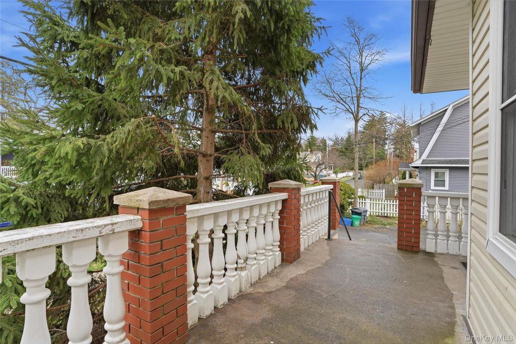 Photo of 3 Ross Avenue, Nyack, NY 10960 (MLS # 978023)