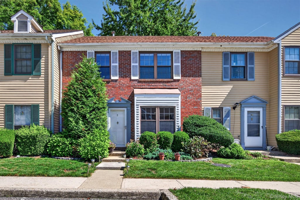 Photo of 9 Redtwig Court, Peekskill, NY 10566 (MLS # 1047542)