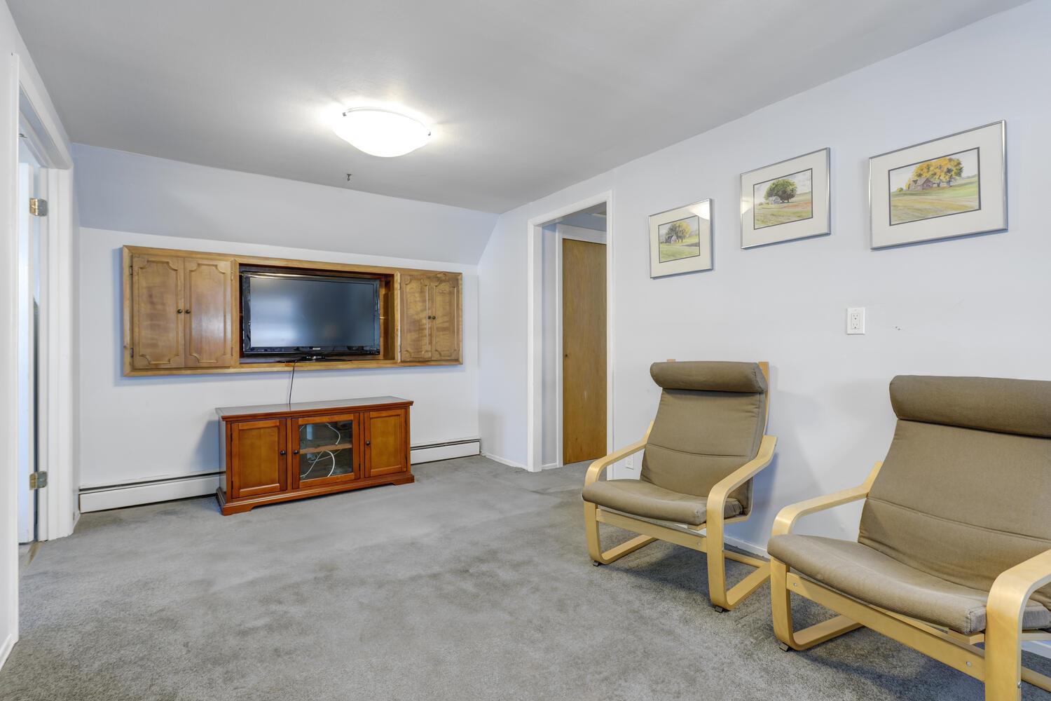 258 Crocus Avenue, Floral Park, New York image 14