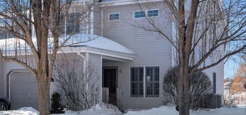 Condo For Sale - 22 Rosemary Way<br/> Rhinebeck, NY 12572