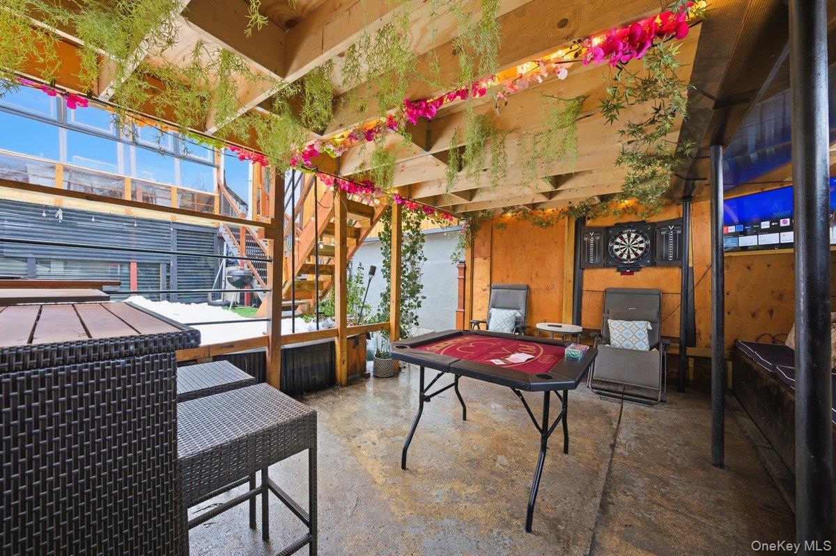 4641 Carpenter Avenue