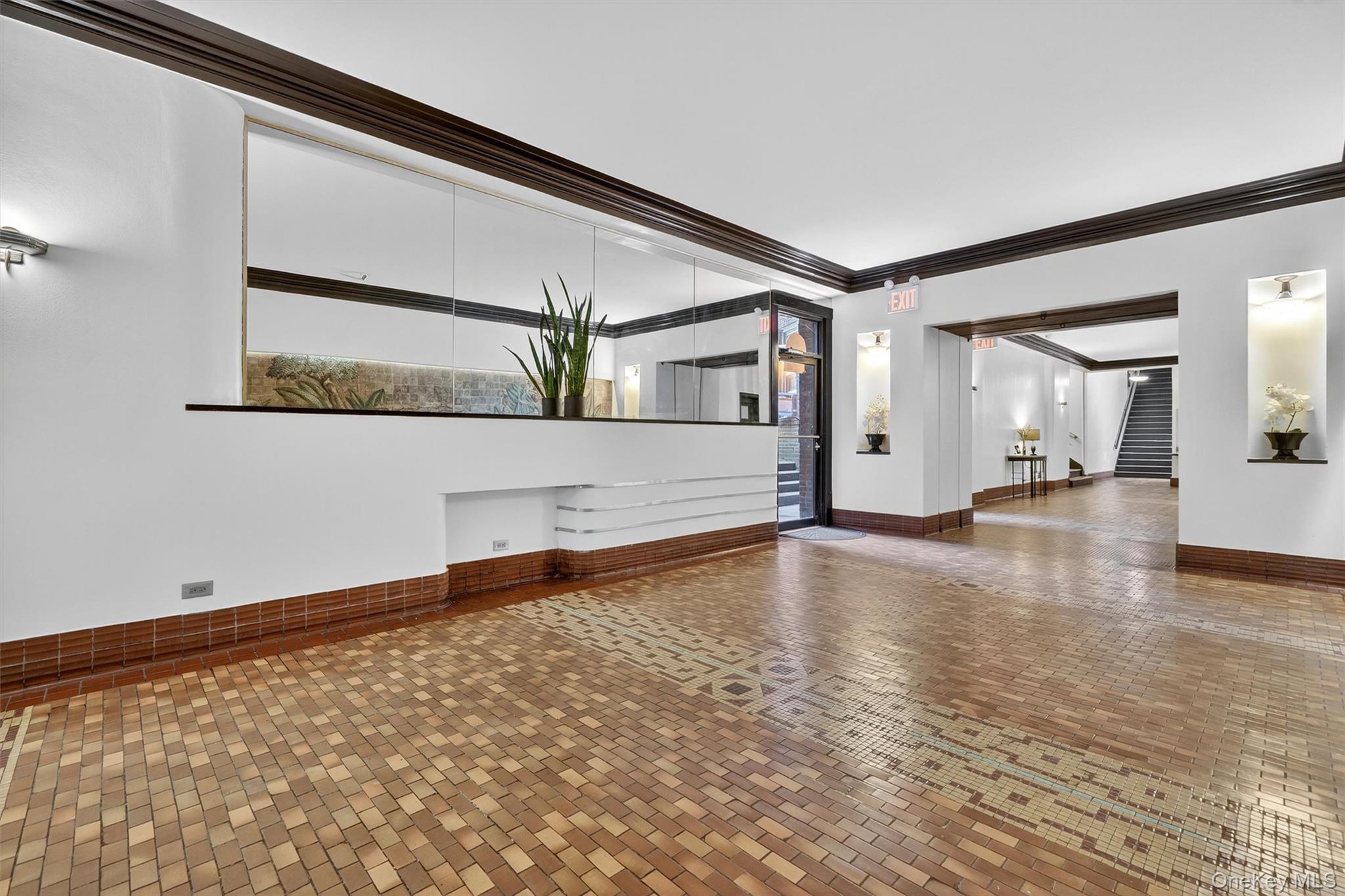 601 Pelham Parkway N 106