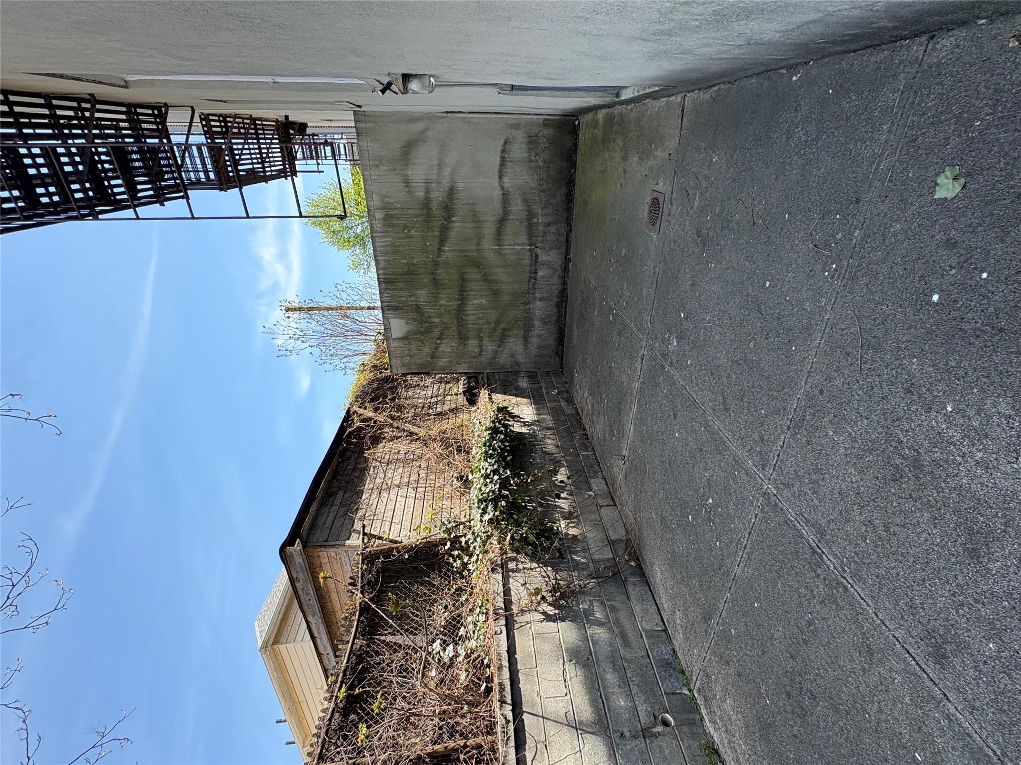 1818 Radcliff Avenue