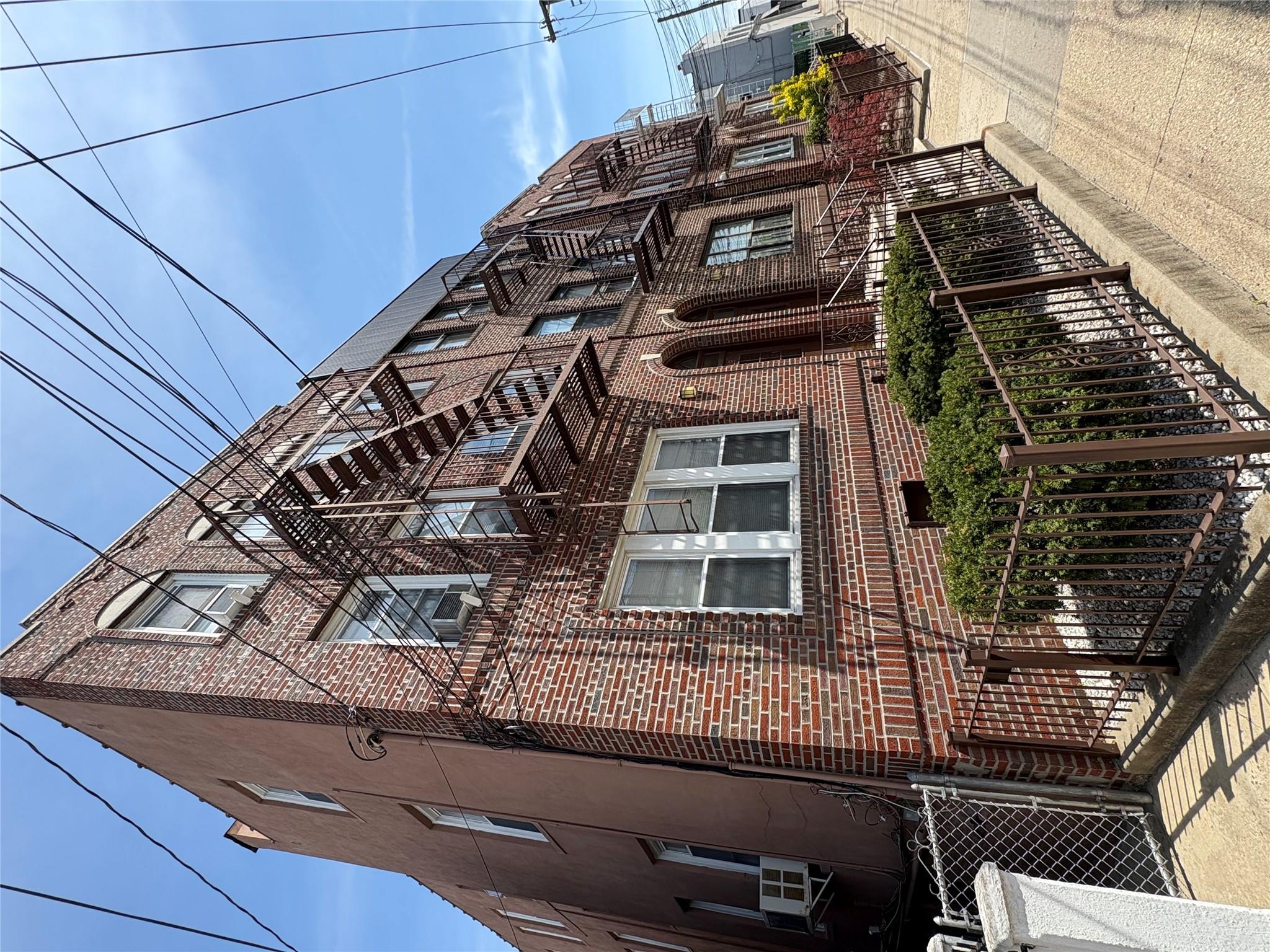 1818 Radcliff Avenue