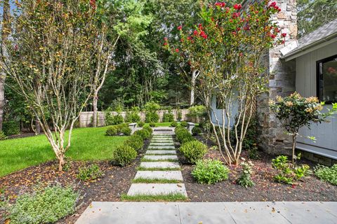 21 Dominy Court East Hampton NY 11937
