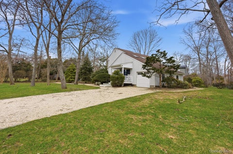 Homes For Rent - 1 Canal Way<br/> Hampton Bays, NY 11946