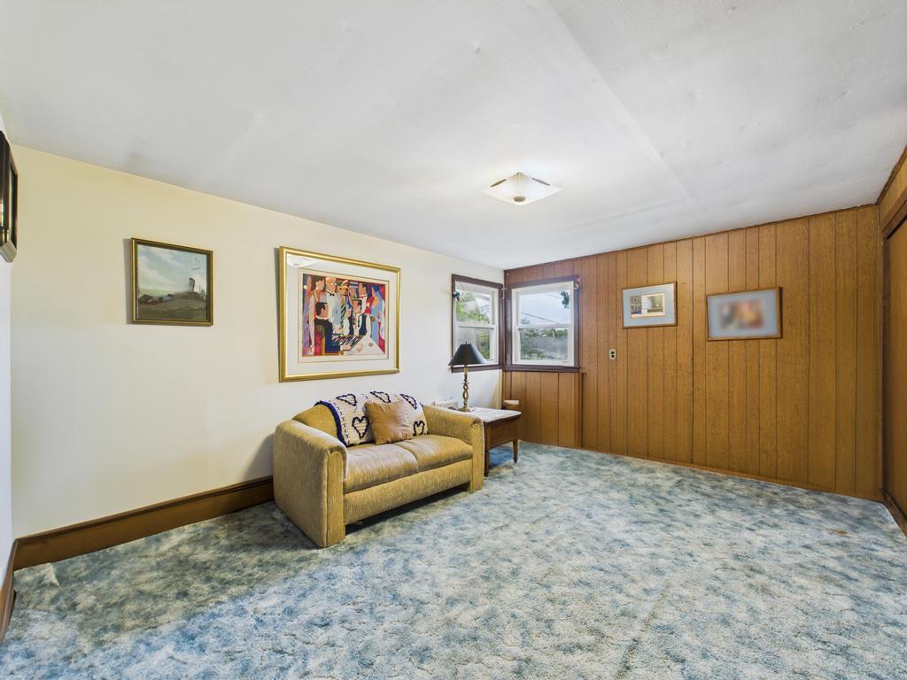 600 Theresa Avenue, West Hempstead, New York image 32