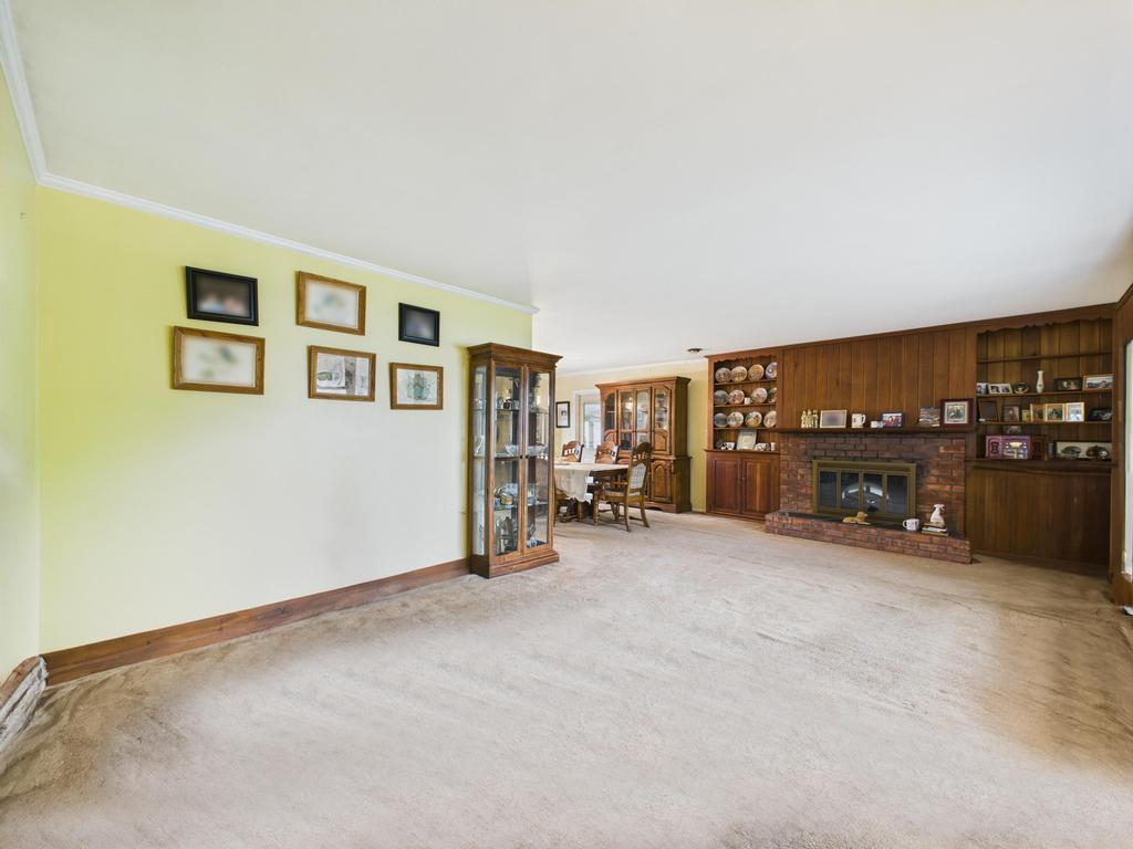 600 Theresa Avenue, West Hempstead, New York image 11