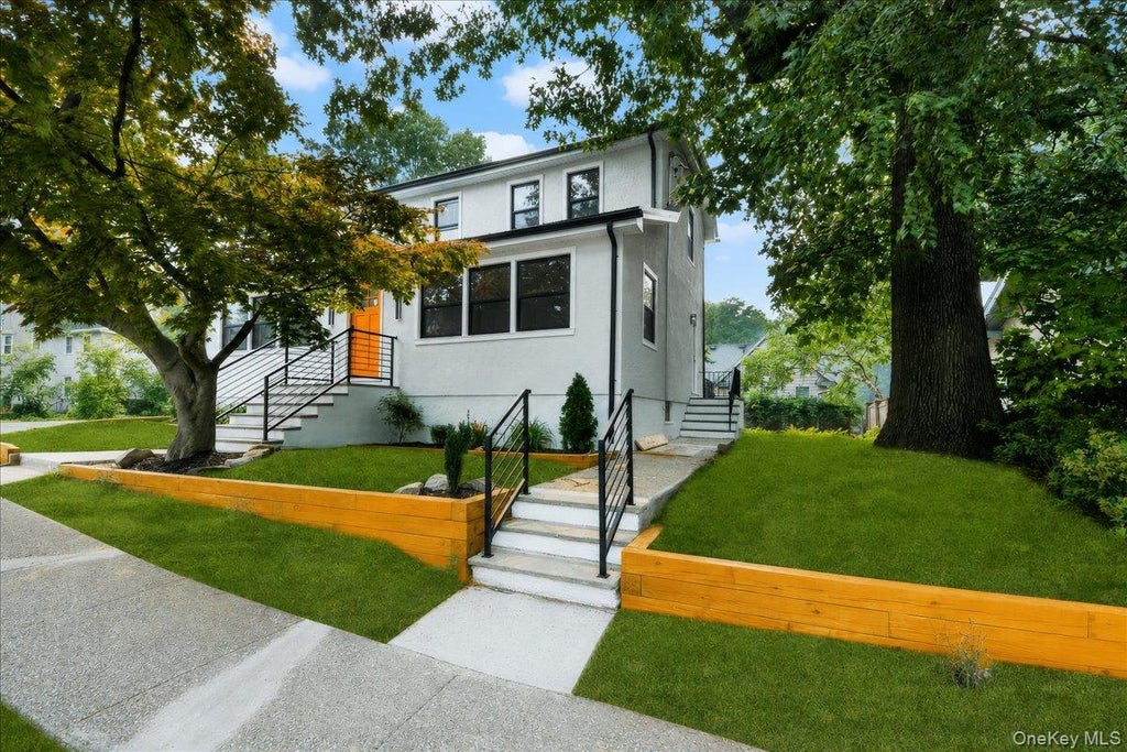 Photo of 81 Ridge Road, Yonkers, NY 10705 (MLS # 1058740)