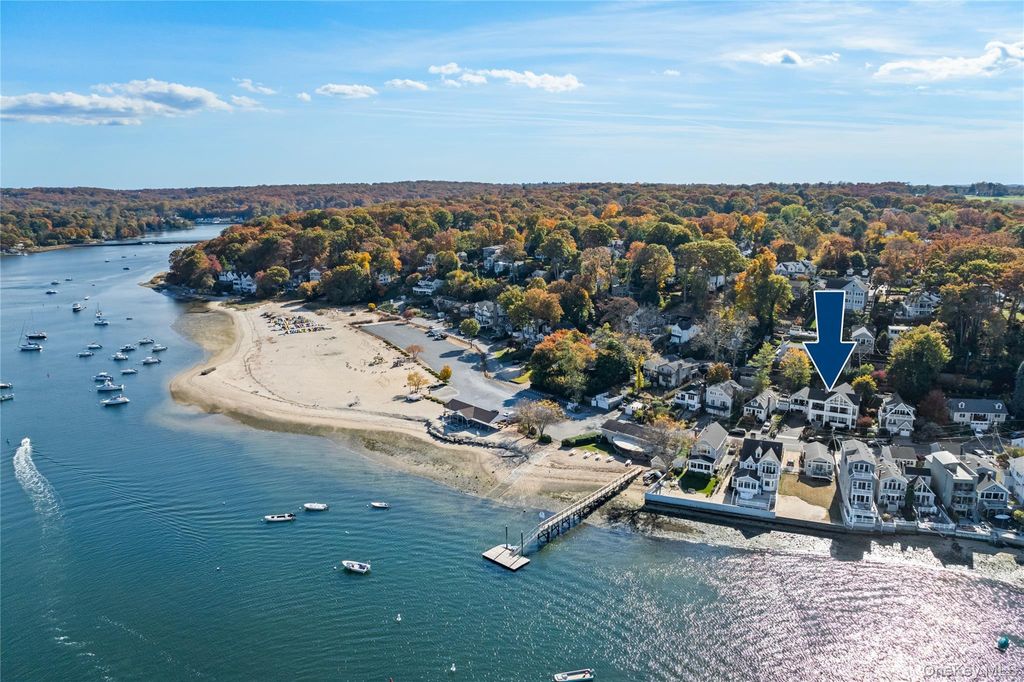 Photo of 521 Adams Street, Centerport, NY 11721 (MLS # 972175)