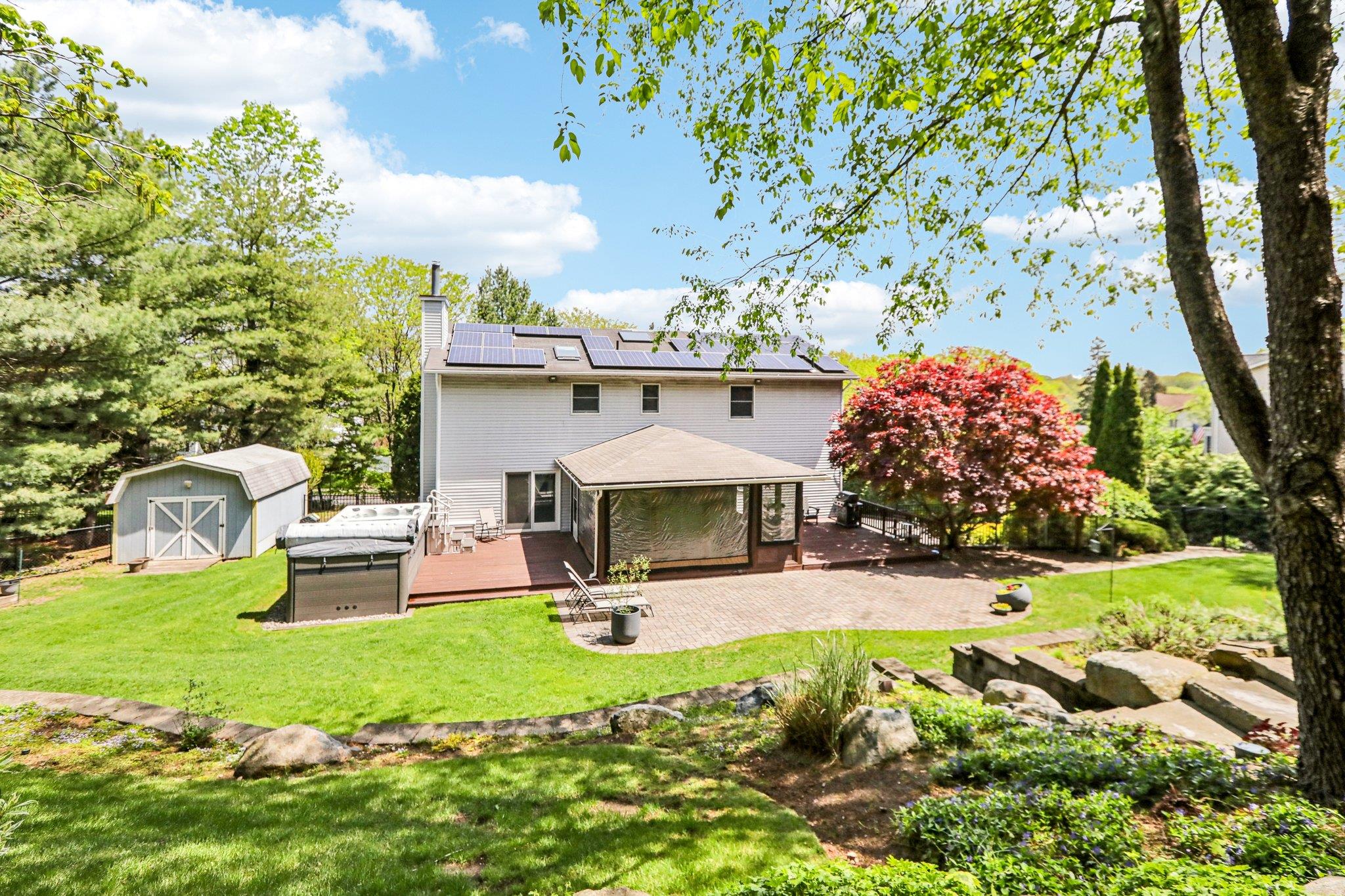9 Carriage Lane, Nanuet, New York image 35