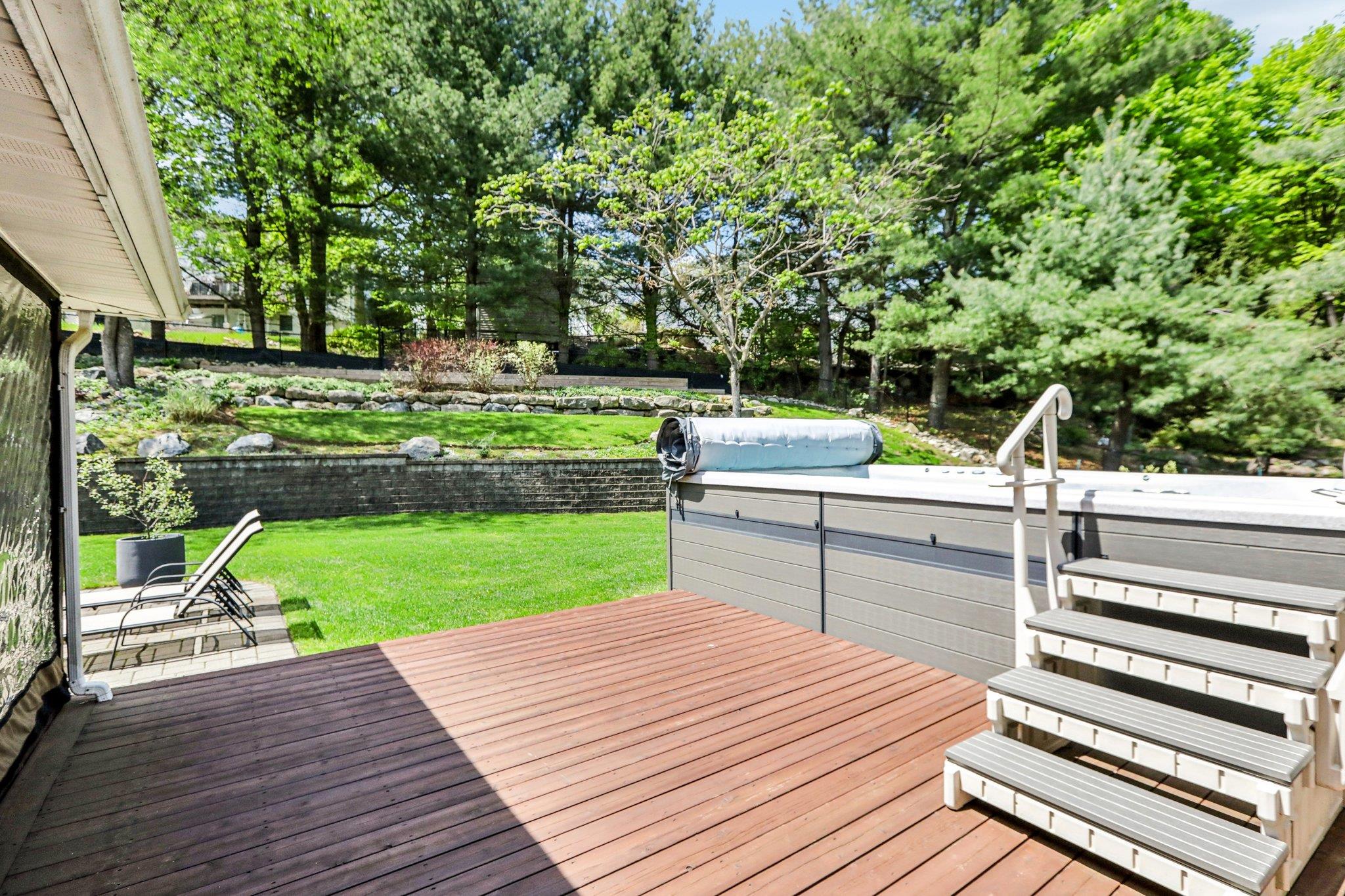 9 Carriage Lane, Nanuet, New York image 31