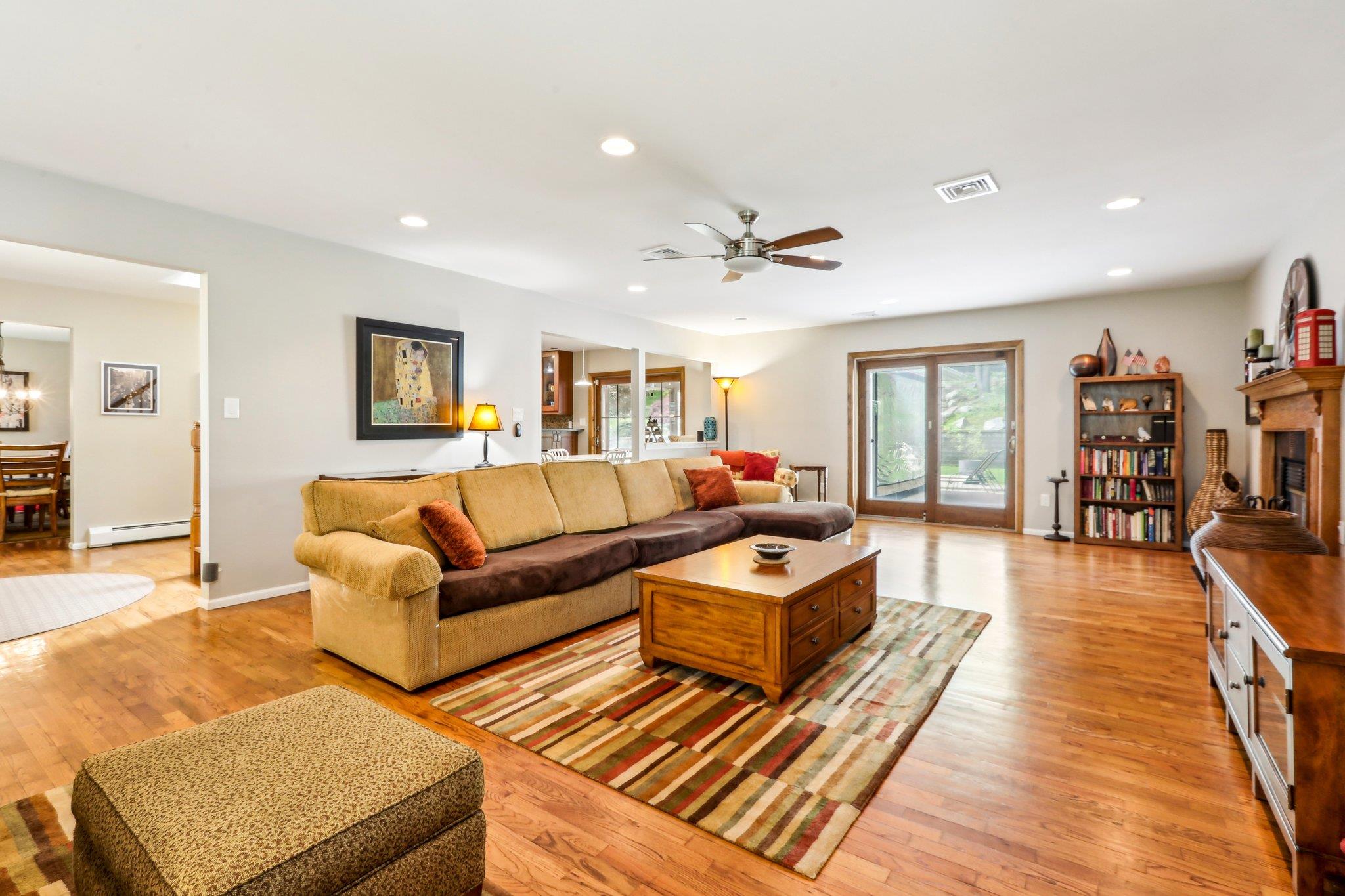 9 Carriage Lane, Nanuet, New York image 7