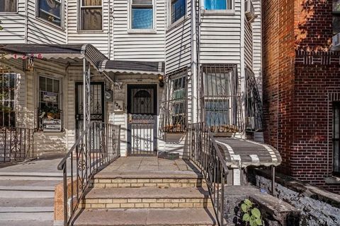 Homes For Sale - 1224 Shakespeare Avenue<br/> Bronx, NY 10452