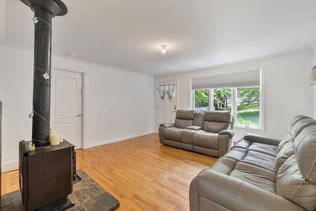 50 New Pomona Road, Suffern, New York image 3