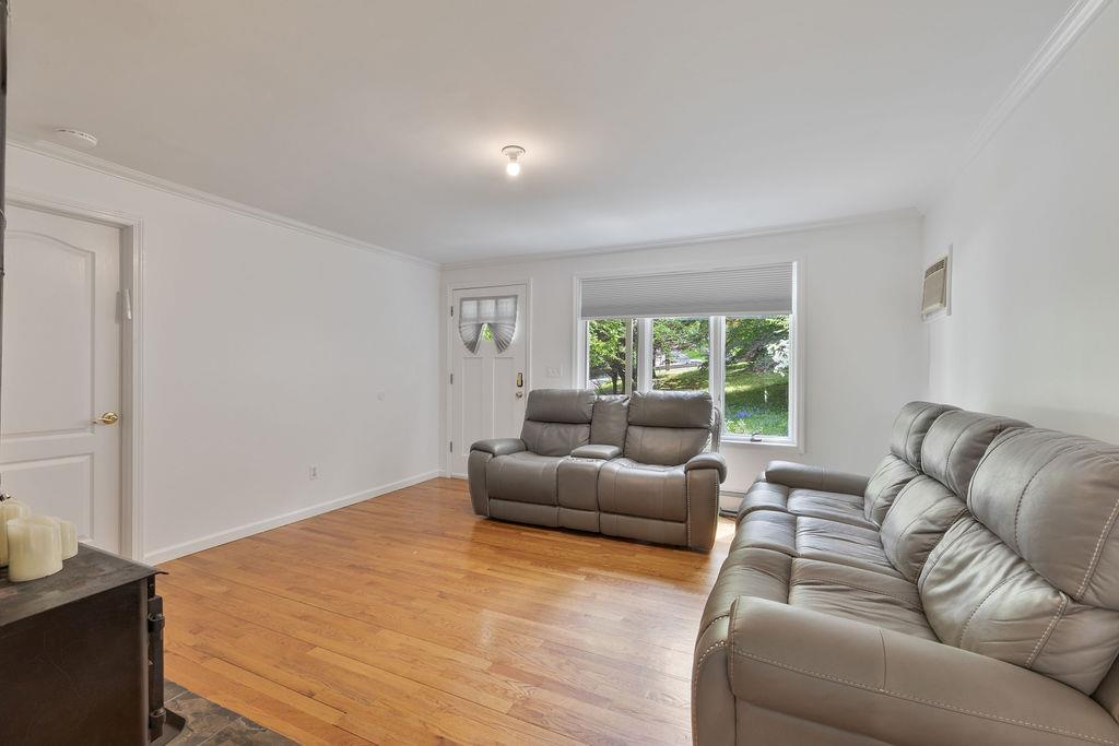50 New Pomona Road, Suffern, New York image 4