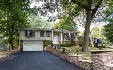 49 Soulice Place New Rochelle NY 10804