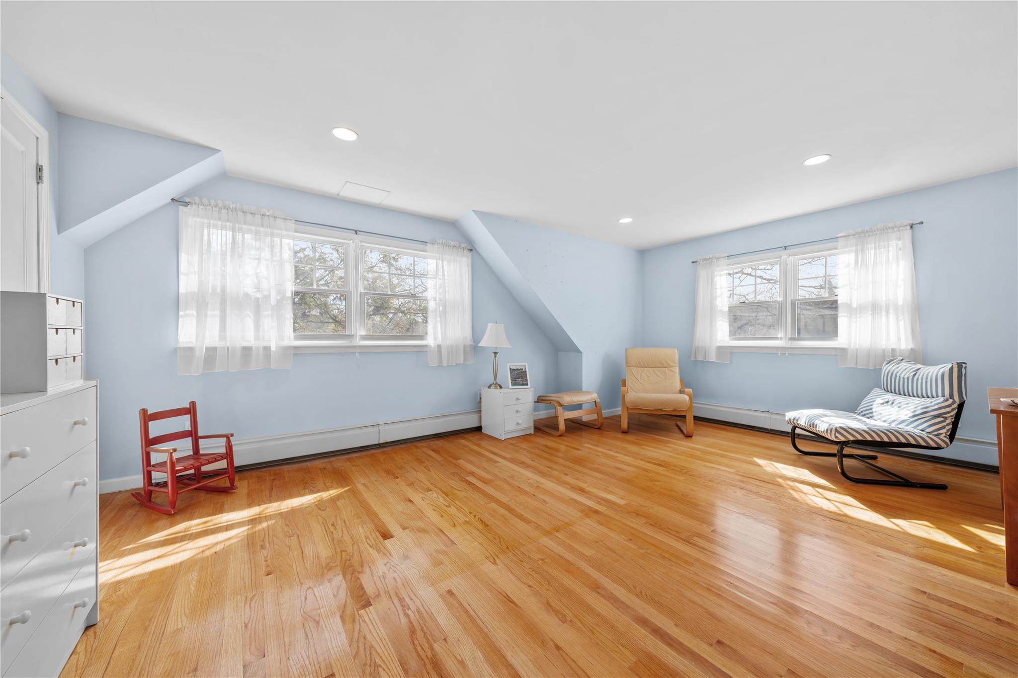 19 Strawberry Lane, Roslyn Heights, New York image 36