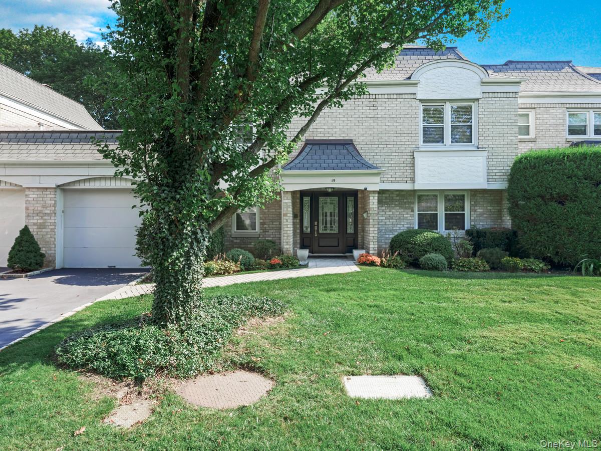 15 Fairway Circle S 15