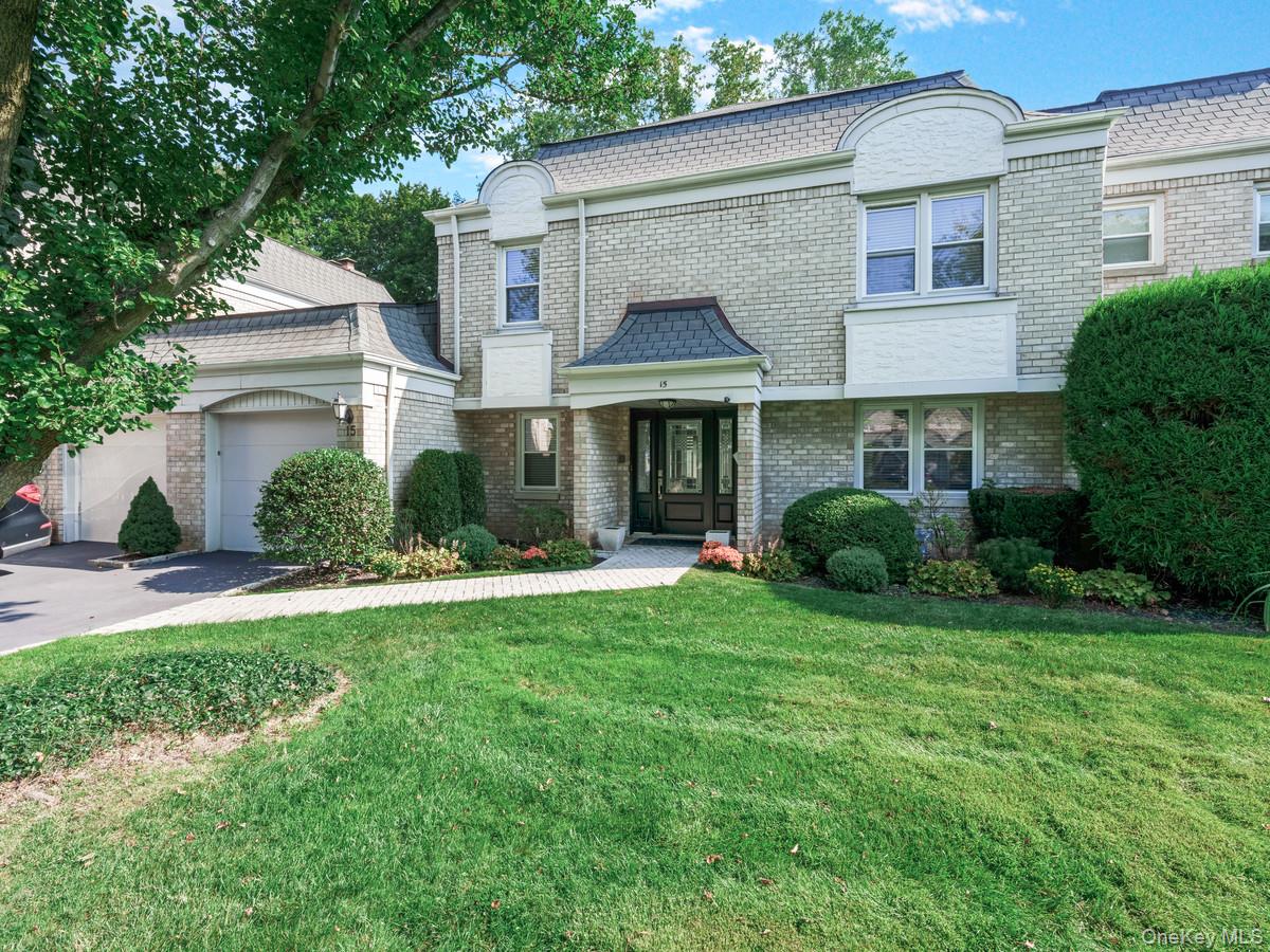 15 Fairway Circle S 15