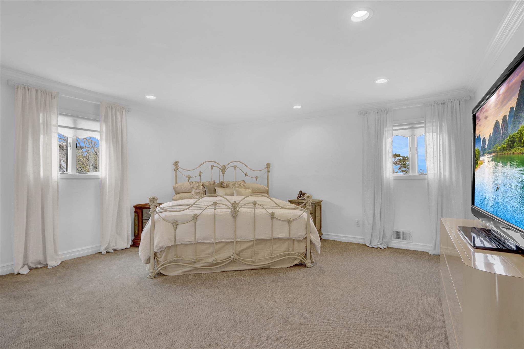 1673 North Gate, Merrick, New York image 11