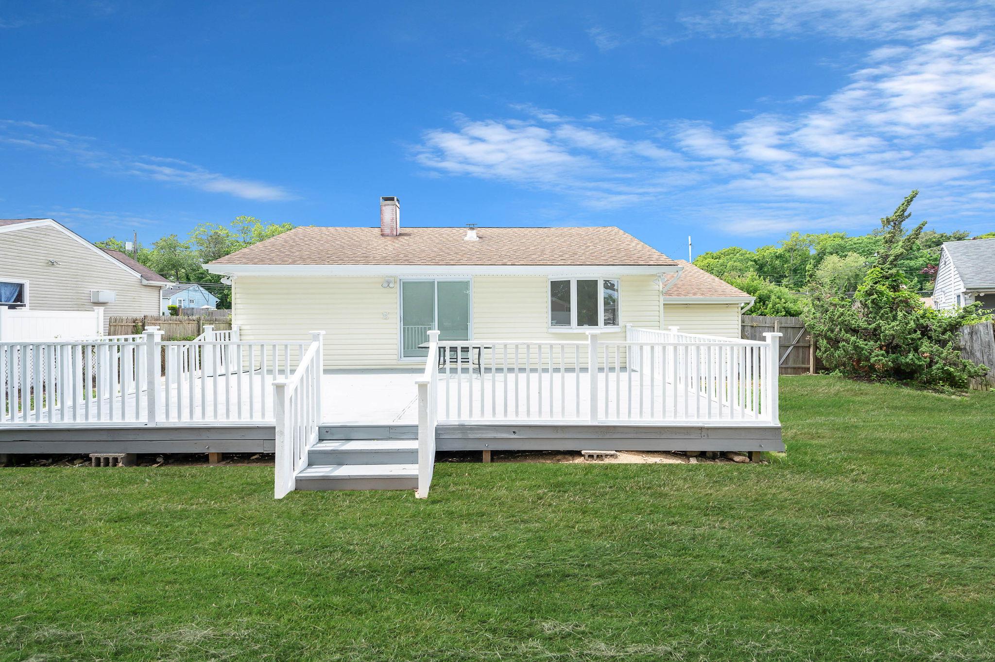 193 Hilltop Drive, Brentwood, New York image 6