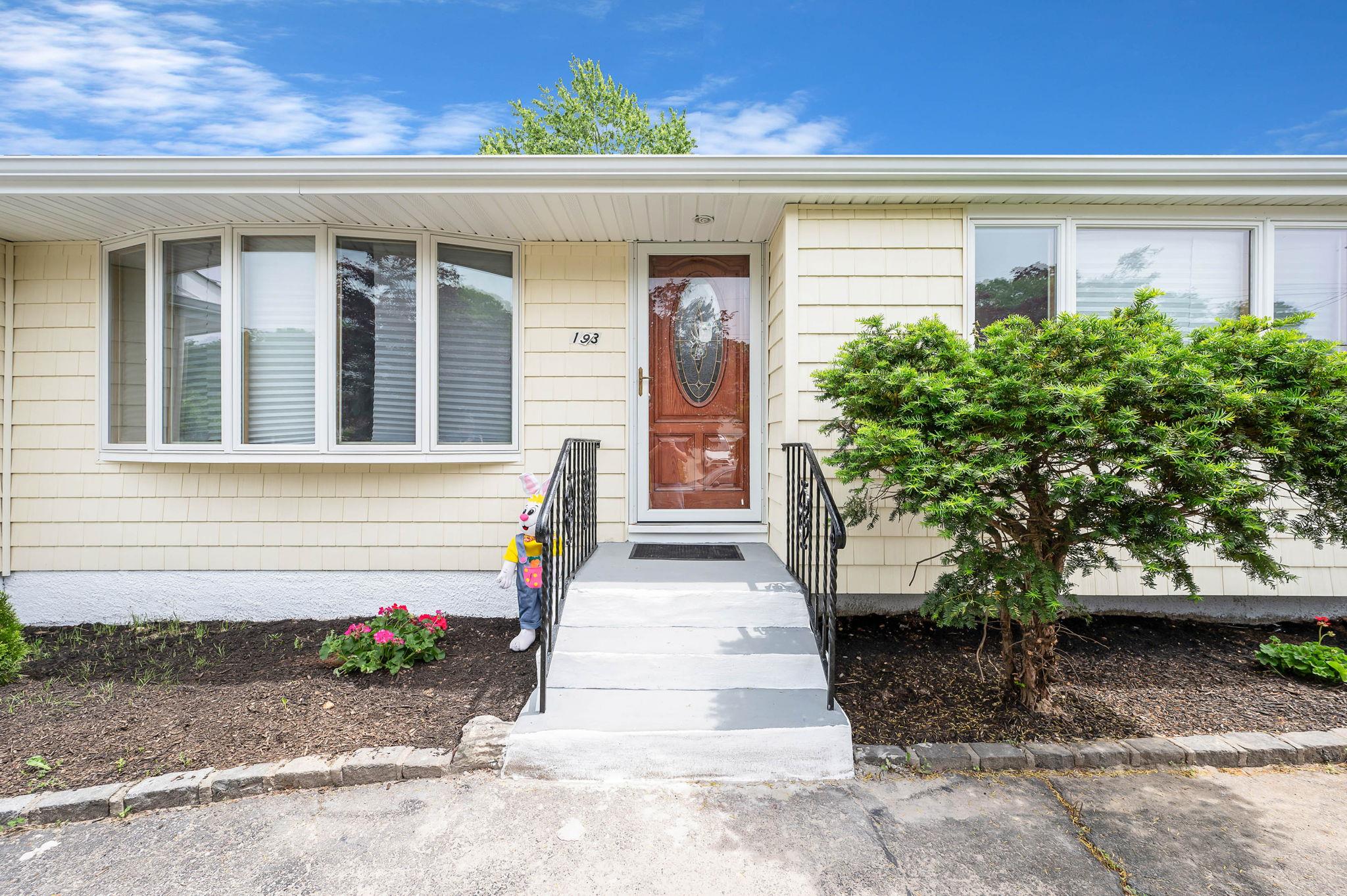 193 Hilltop Drive, Brentwood, New York image 2