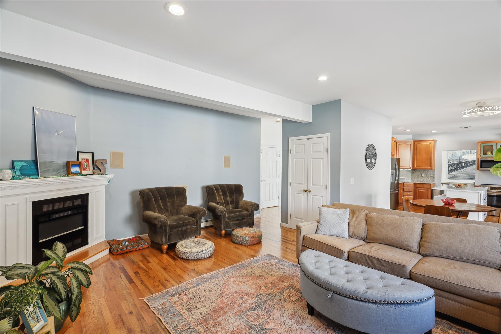 20 Mercer Street, Port Jefferson Station, New York image 12
