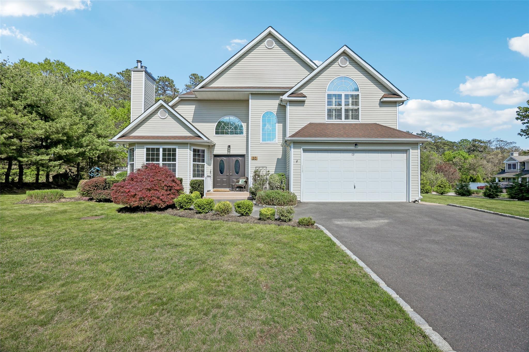 20 Mercer Street, Port Jefferson Station, New York image 1