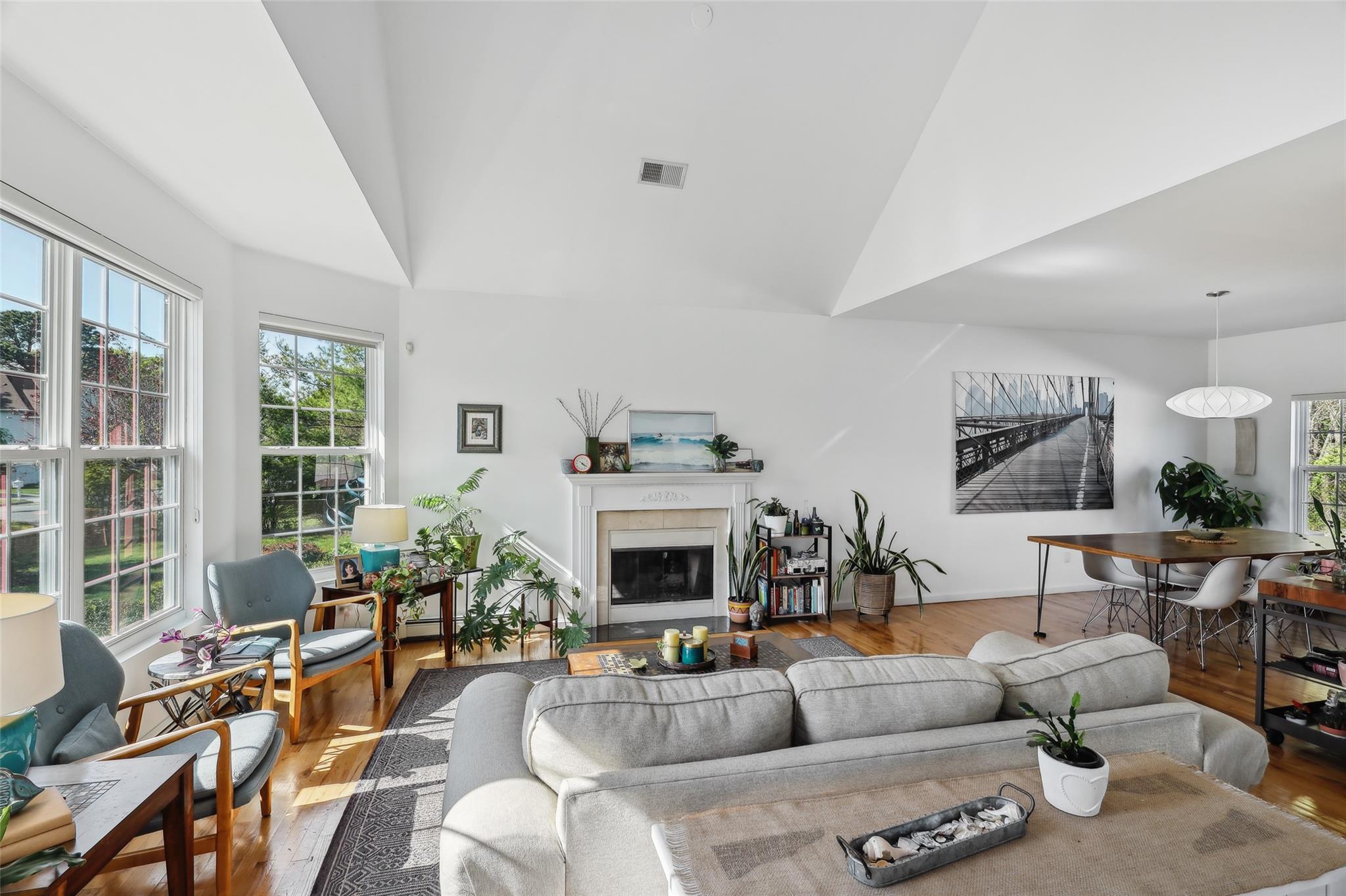 20 Mercer Street, Port Jefferson Station, New York image 7