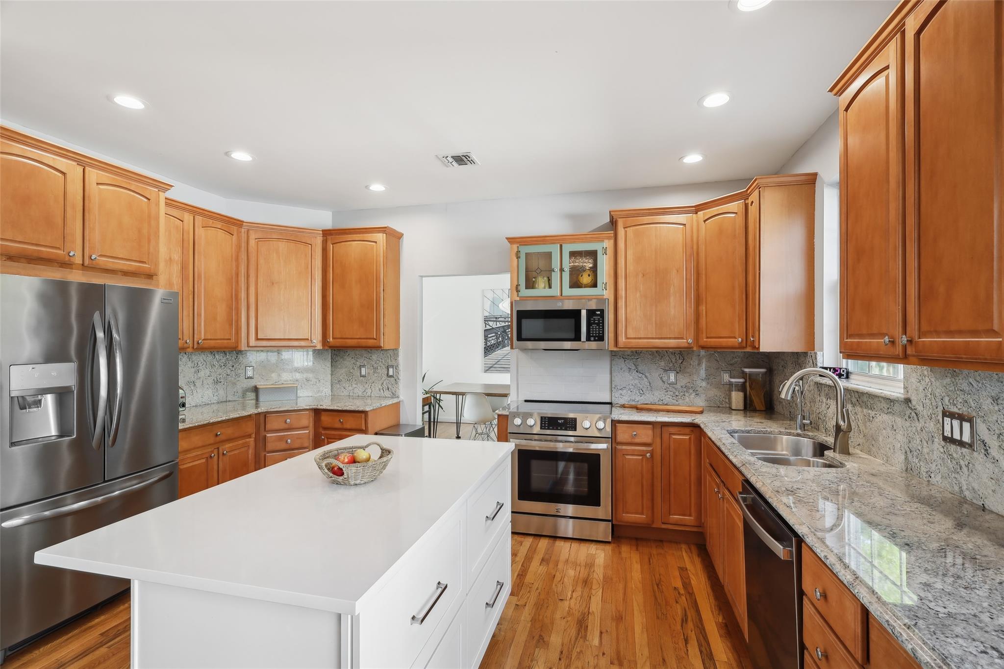 20 Mercer Street, Port Jefferson Station, New York image 19
