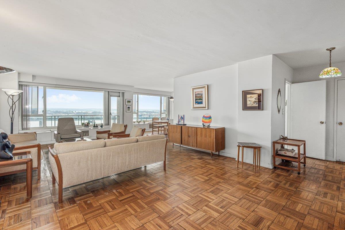 166-25 Powells Cove Boulevard #16M, Beechhurst, New York image 6