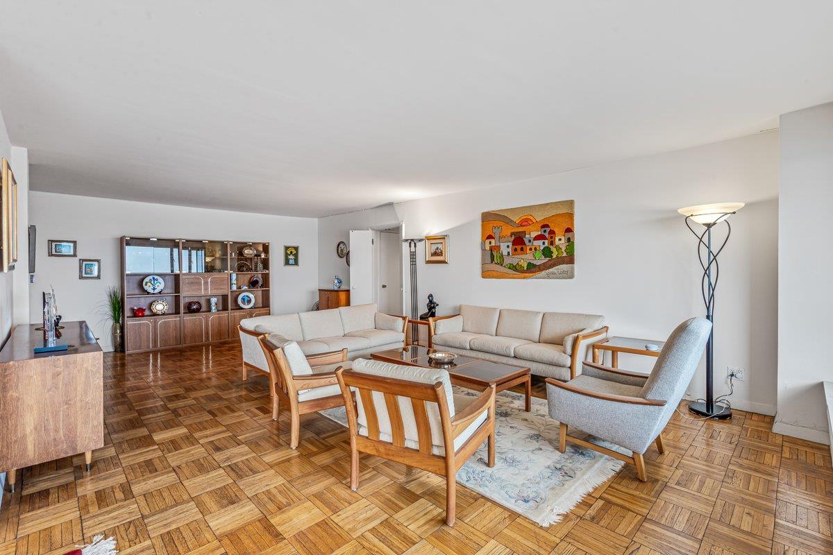 166-25 Powells Cove Boulevard #16M, Beechhurst, New York image 7