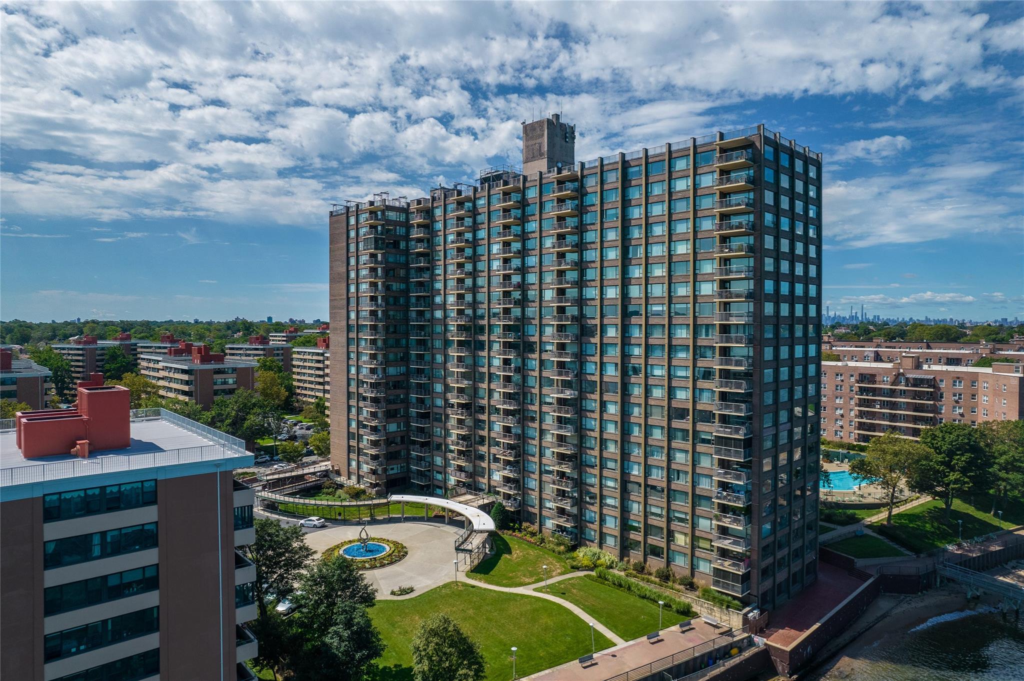 166-25 Powells Cove Boulevard #16M, Beechhurst, New York image 30