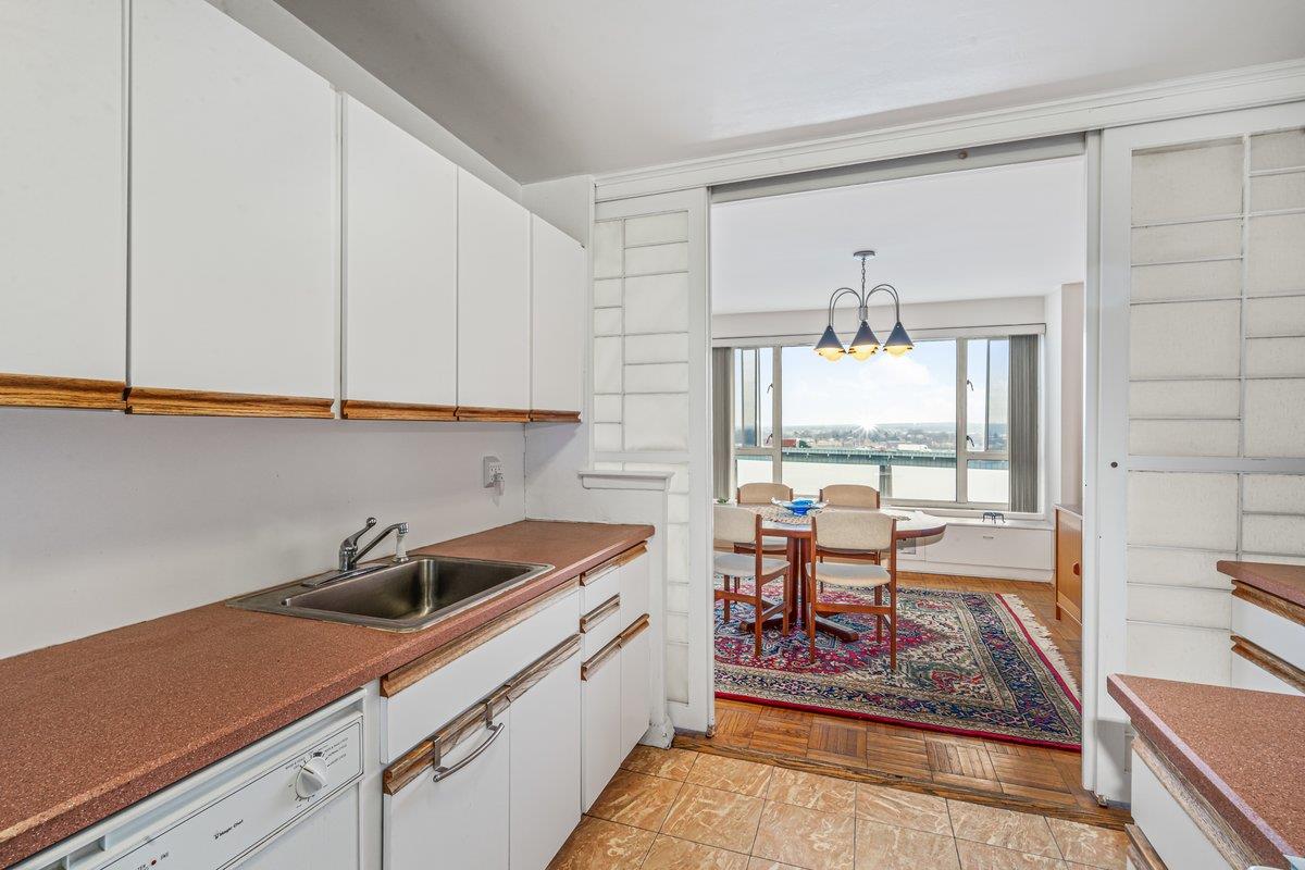 166-25 Powells Cove Boulevard #16M, Beechhurst, New York image 10