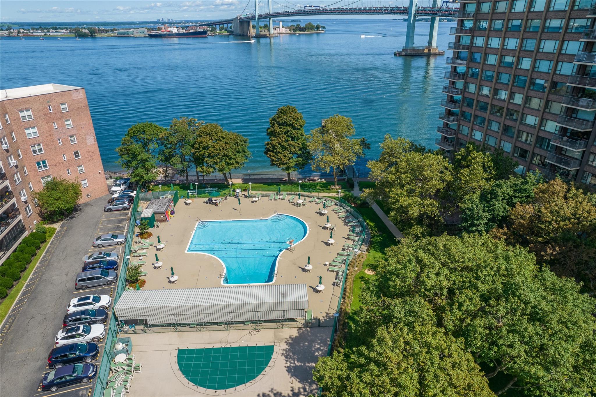 166-25 Powells Cove Boulevard #16M, Beechhurst, New York image 25