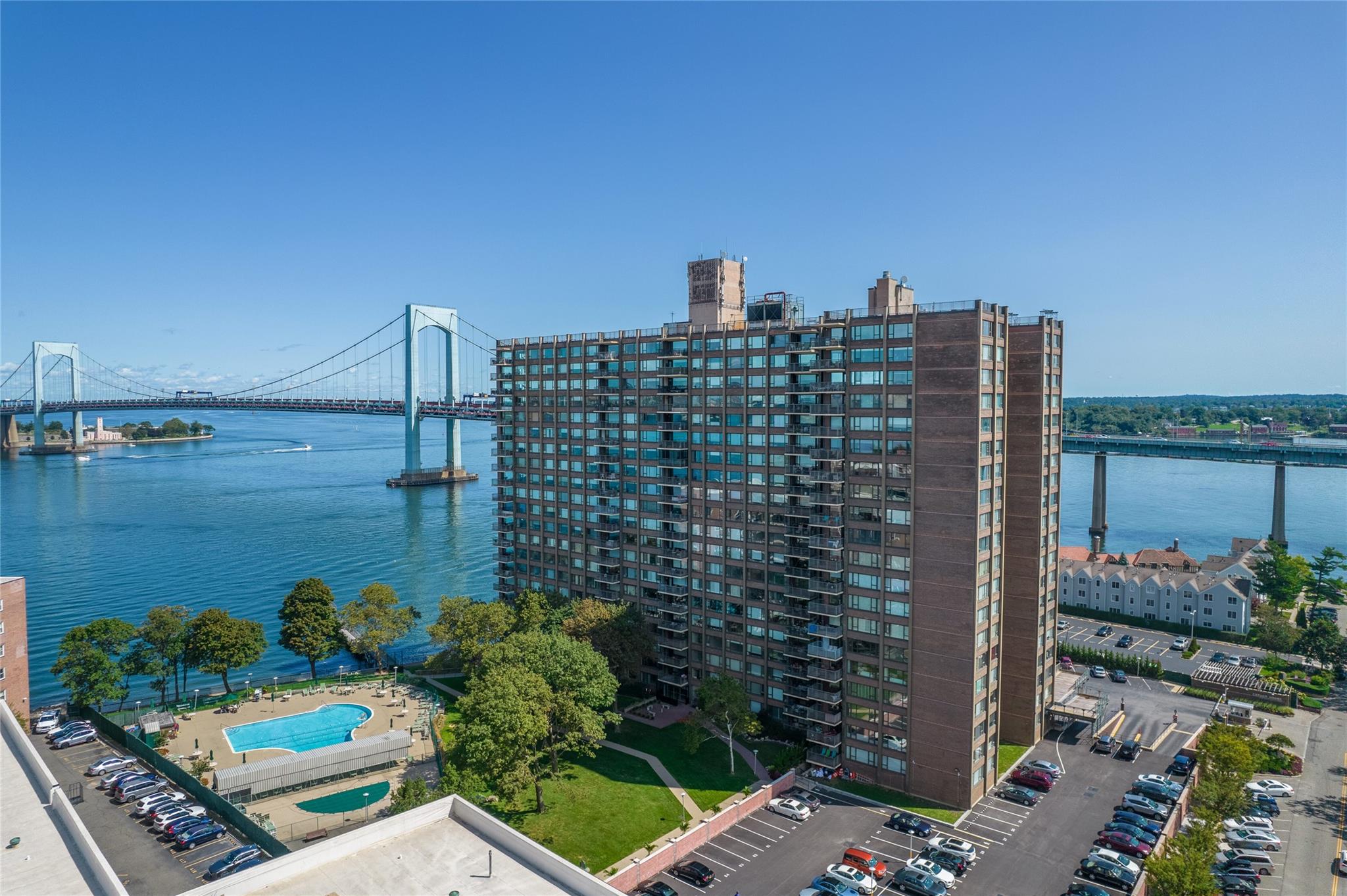 166-25 Powells Cove Boulevard #16M, Beechhurst, New York image 28