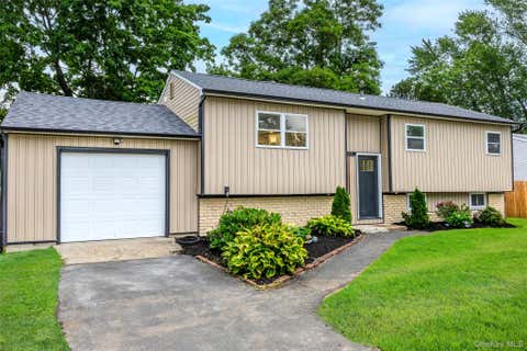 Photo of 2907 Sipp Avenue, Medford, NY 11763 (MLS # 1029879)