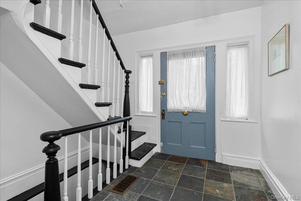 Photo of 157 Hudson Street, Cornwall On Hudson, NY 12520 (MLS # 996309)