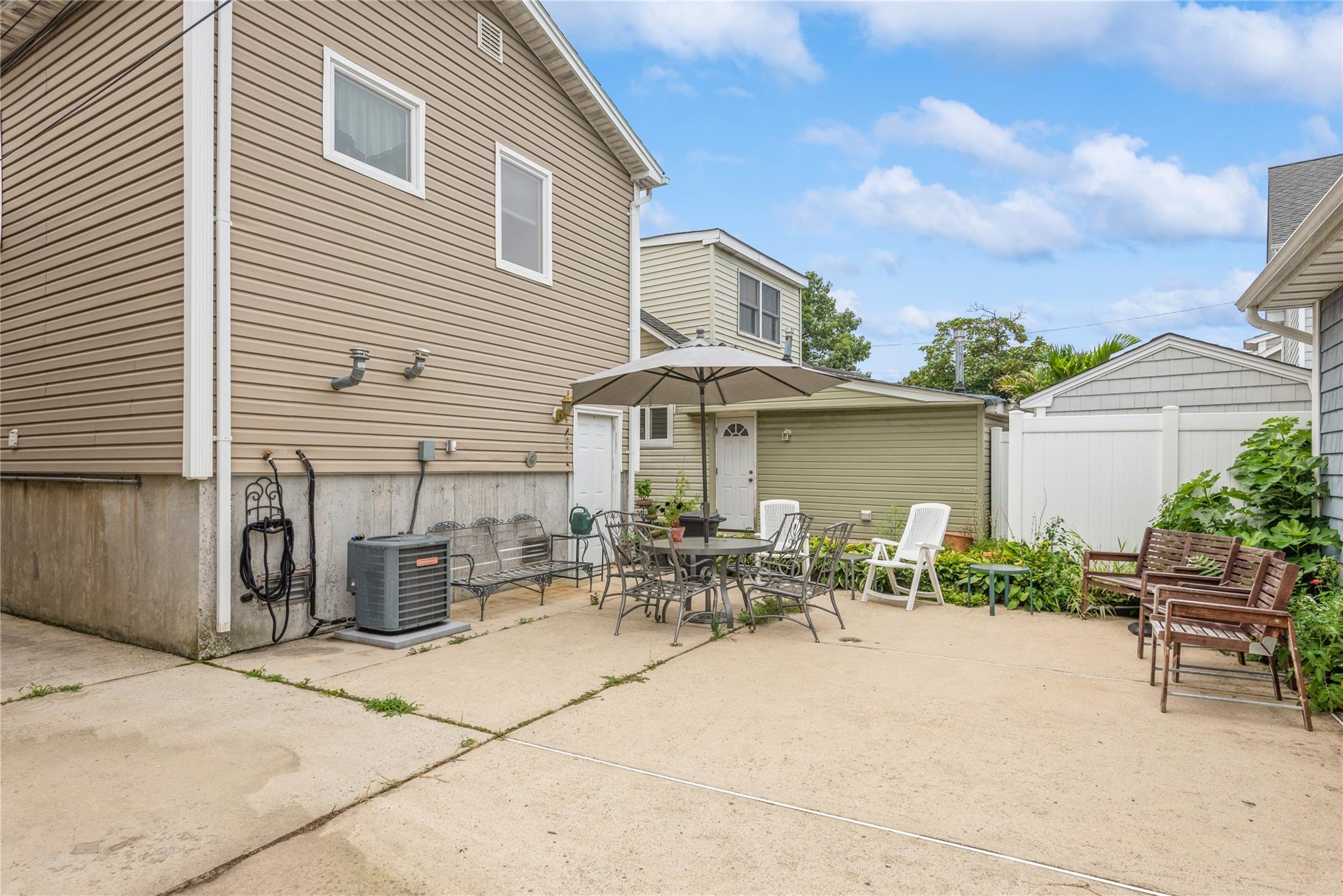 347 Bayville Avenue