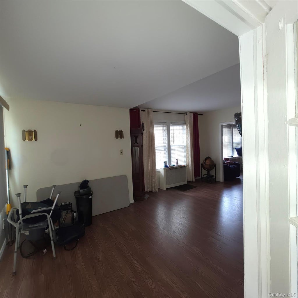 Photo of 11122 203rd Street, Saint Albans, NY 11412 (MLS # 1056215)