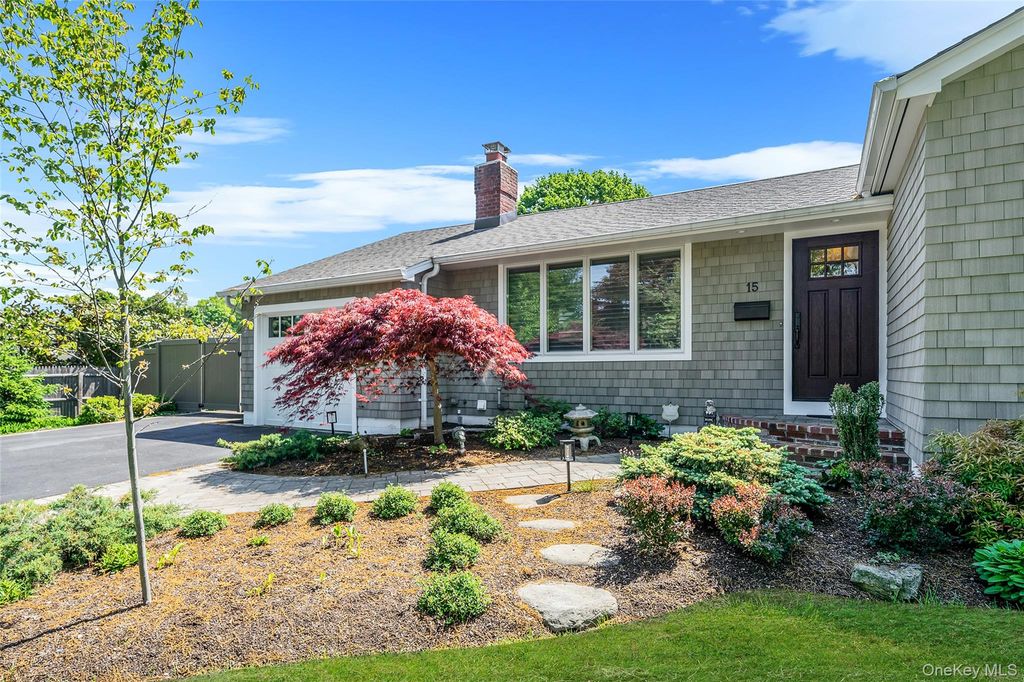Photo of 15 Evergreen Lane, East Patchogue, NY 11772 (MLS # 1002291)