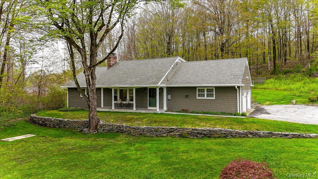 287 Hunns Lake Road