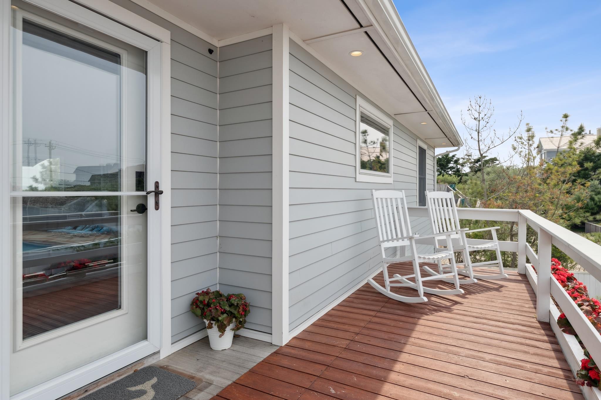 355 Dune Rd