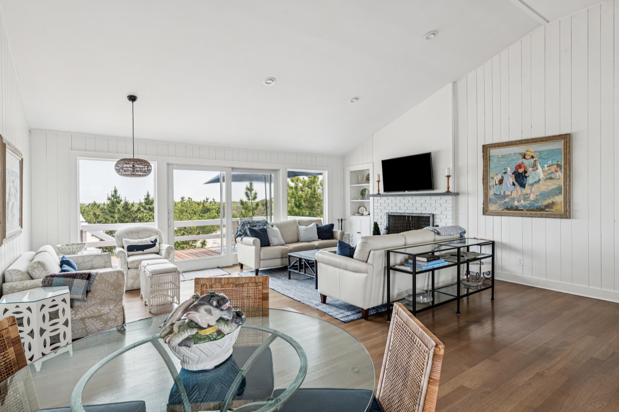 355 Dune Rd